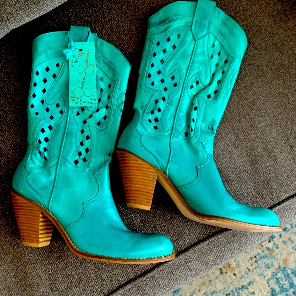 Size 7, teal, torquoise , western cowgirl boot